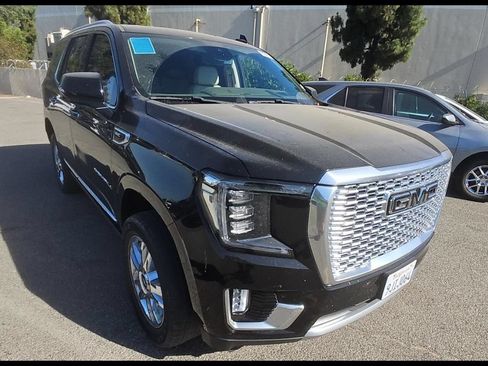 Used 2023 GMC Yukon Denali RWD image 2
