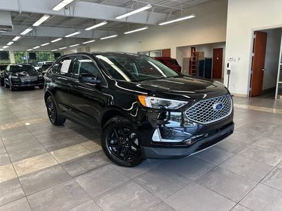 Used 2024 Ford Edge SEL w/ Convenience Package