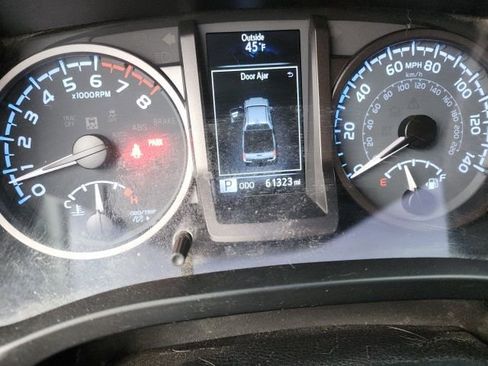 Used 2021 Toyota Tacoma TRD Sport image 22