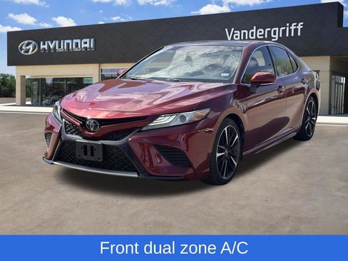 Used 2018 Toyota Camry XSE image 2