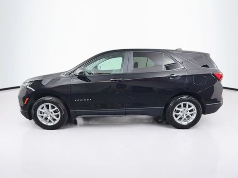 Used 2023 Chevrolet Equinox LS w/ LS Convenience Package AWD/4WD image 5