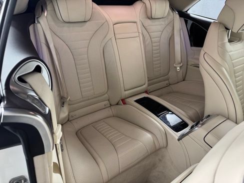 Used 2019 Mercedes-Benz S 560 Cabriolet image 35
