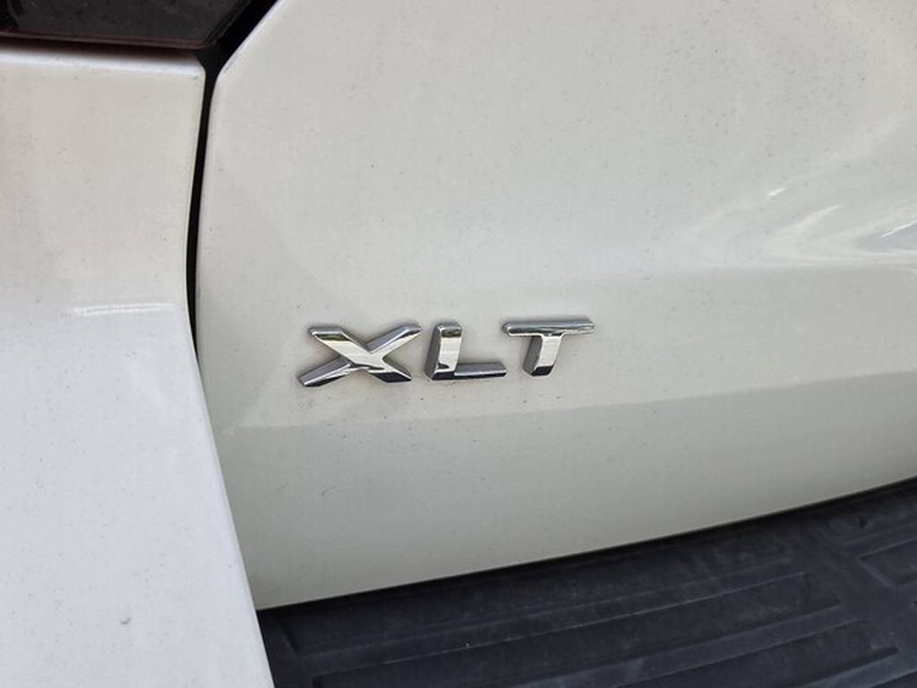 Used 2023 Ford Expedition Max XLT RWD image 5