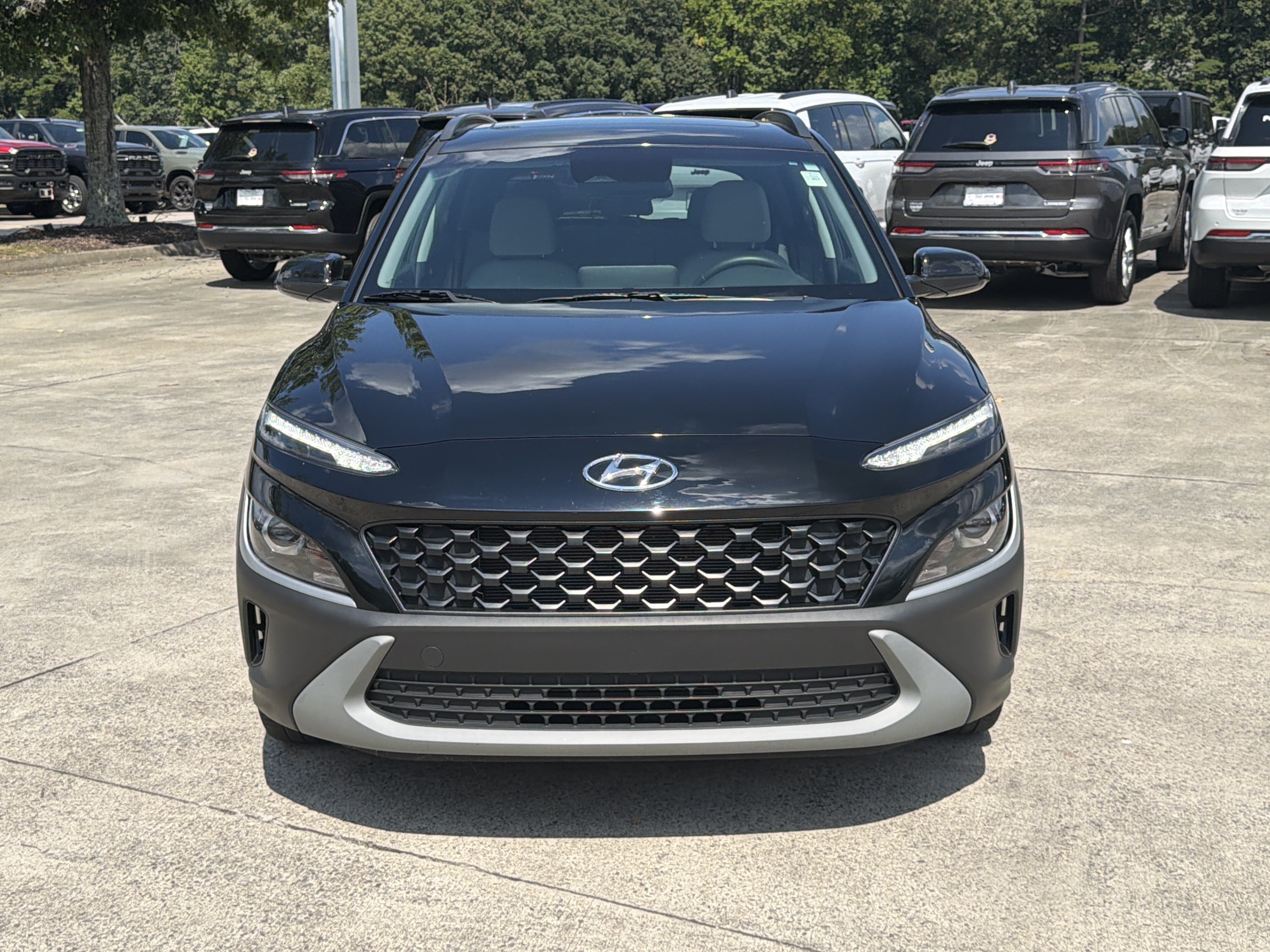 Used 2023 Hyundai Kona SEL w/ Convenience Package AWD/4WD image 2