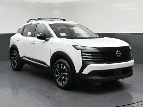 New 2026 Nissan Kicks SV w/ Cold Weather Package AWD/4WD image 1