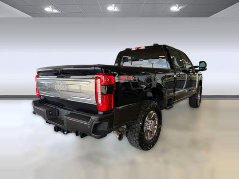Used 2025 Ford F350 King Ranch w/ FX4 Off-Road Package AWD/4WD image 9