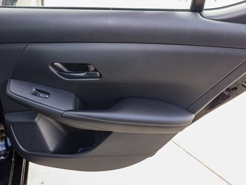 Used 2025 Nissan Sentra S image 18