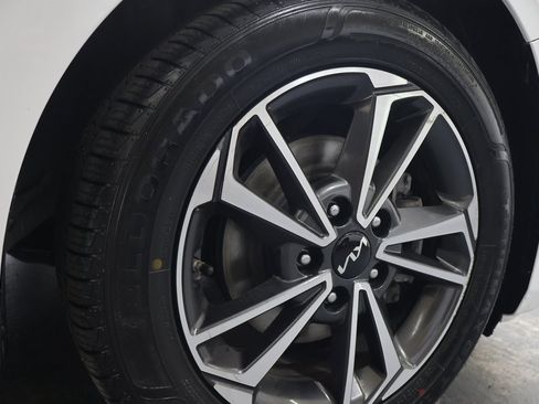 Used 2022 Kia Forte LXS image 30