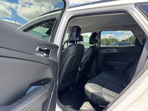 Used 2023 Kia Sportage SX FWD image 10