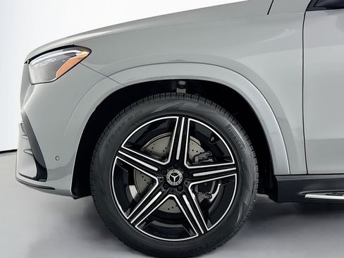 New 2026 Mercedes-Benz GLE 580 4MATIC image 9