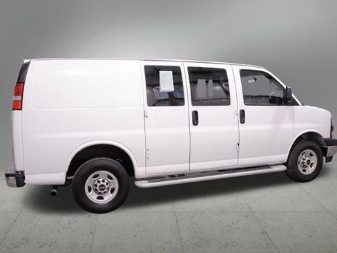 Used 2024 GMC Savana 2500 w/ Driver Convenience Package image 6
