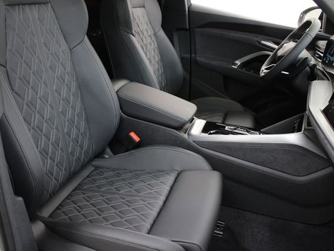 New 2026 Audi SQ5 Premium Plus image 24