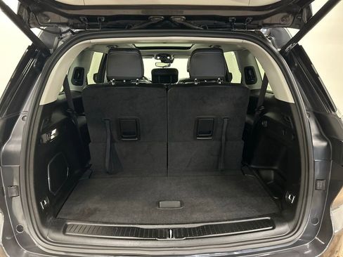 Used 2022 Jeep Grand Cherokee L Limited image 6