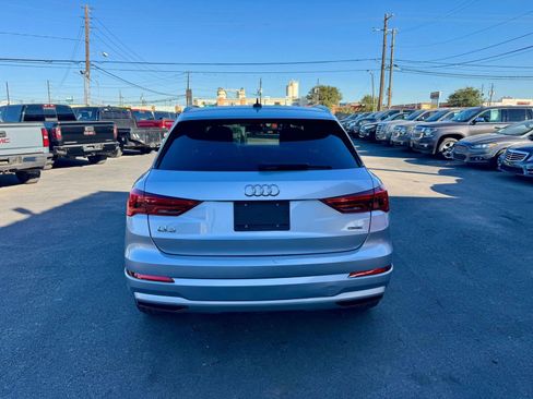 Used 2019 Audi Q3 2.0T Premium AWD/4WD image 5