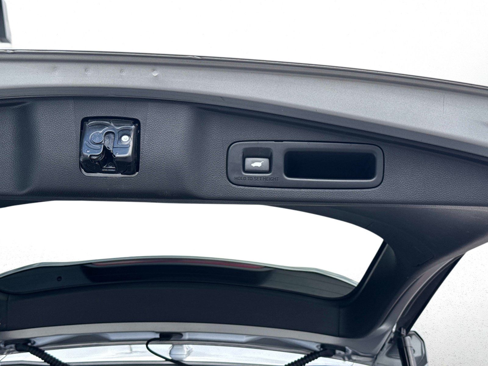 Used 2020 Honda CR-V EX-L image 12