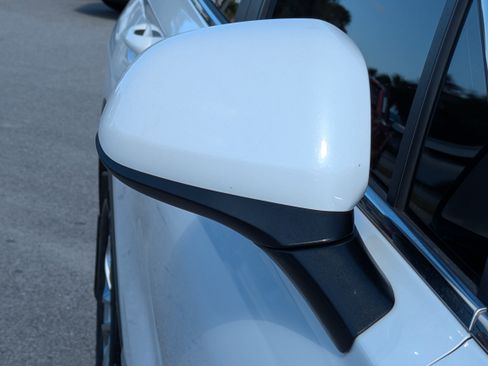 Used 2020 Hyundai Santa Fe SE image 11