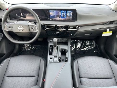 New 2026 Nissan Sentra SR w/ SR Premium Package FWD image 15