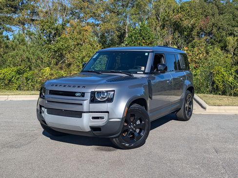 Certified 2023 Land Rover Defender 110 SE image 1