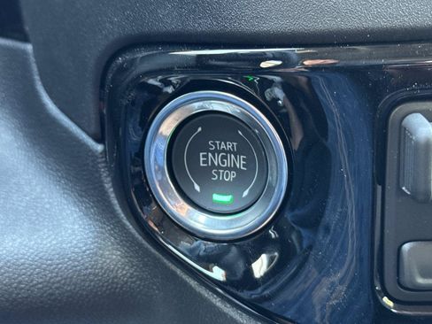 New 2026 Chevrolet Silverado 1500 RST w/ Dark Appearance Package AWD/4WD image 28