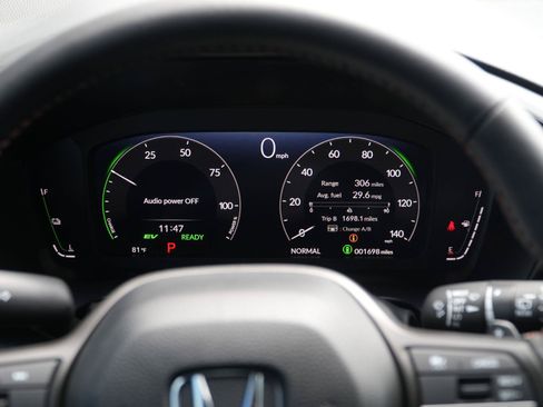 Used 2026 Honda CR-V TrailSport image 25