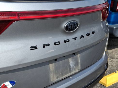 Used 2021 Kia Sportage S FWD image 8