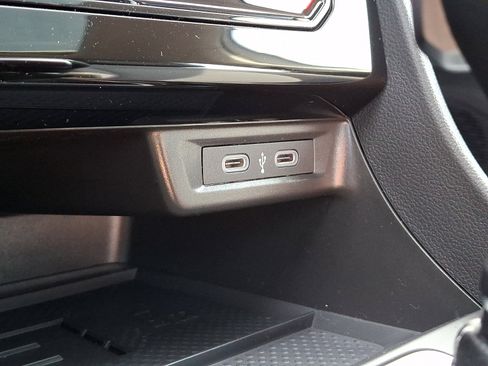 New 2026 Volkswagen Jetta SE FWD image 17