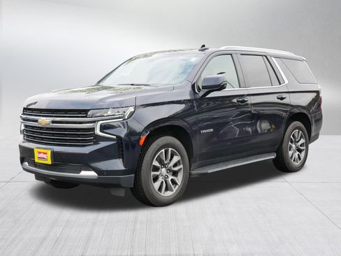 Used 2022 Chevrolet Tahoe LT w/ LT Signature Plus Package image 3