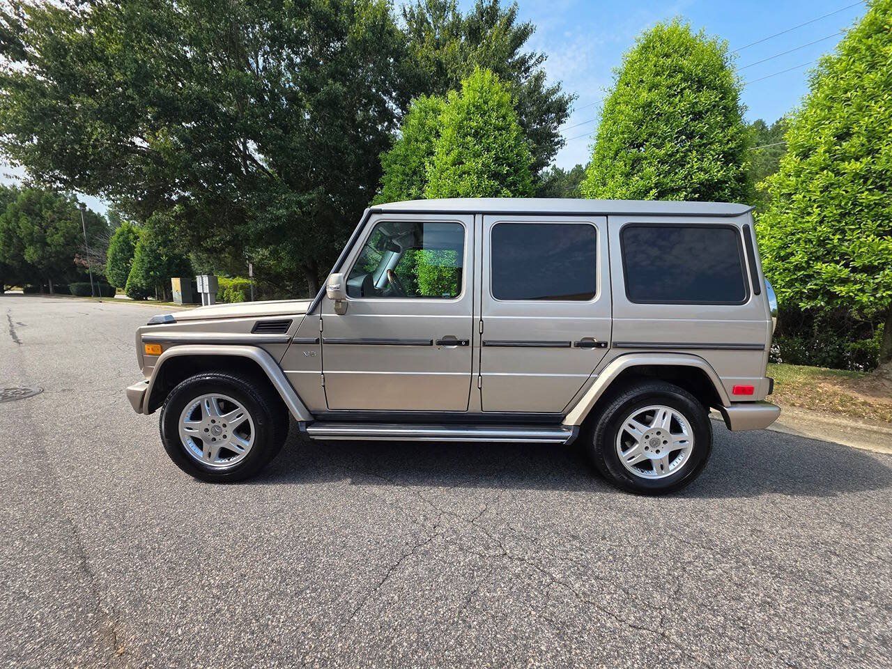 Used 2004 Mercedes-Benz G 500 image 2