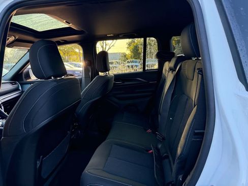 New 2026 Jeep Grand Cherokee Laredo X AWD/4WD image 13