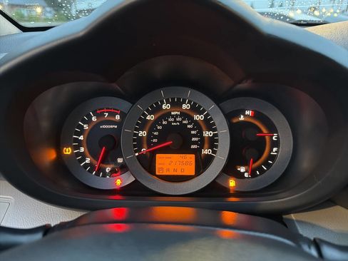 Used 2007 Toyota RAV4 Limited image 32