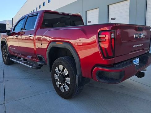 Used 2024 GMC Sierra 3500 Denali w/ Technology Package AWD/4WD image 4