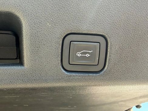 Used 2024 GMC Acadia Elevation w/ Black Edition AWD/4WD image 6