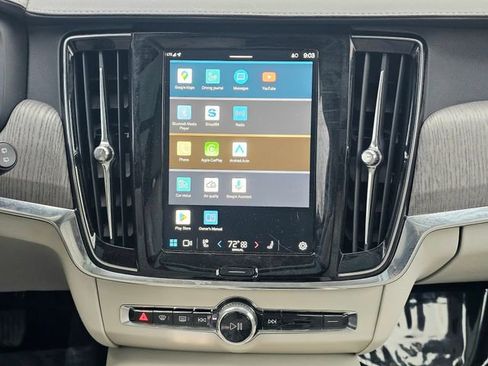 Used 2023 Volvo V90 B6 Cross Country Ultimate image 38