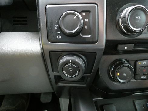 Used 2016 Ford F150 XLT w/ Equipment Group 302A Luxury image 26