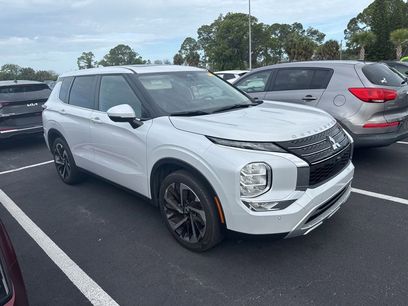 Used 2024 Mitsubishi Outlander SE