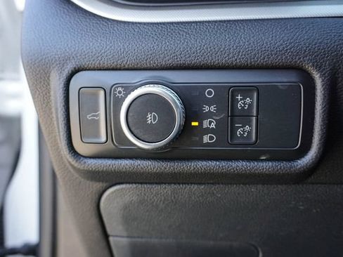 Used 2022 Ford Explorer XLT w/ Equipment Group 202A AWD/4WD image 16
