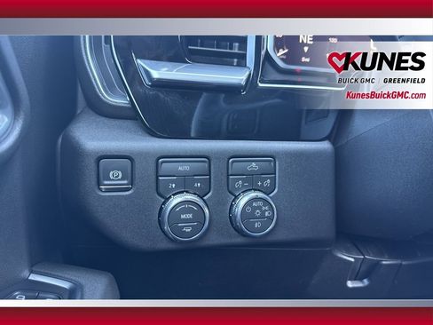 New 2026 GMC Sierra 1500 Elevation image 39