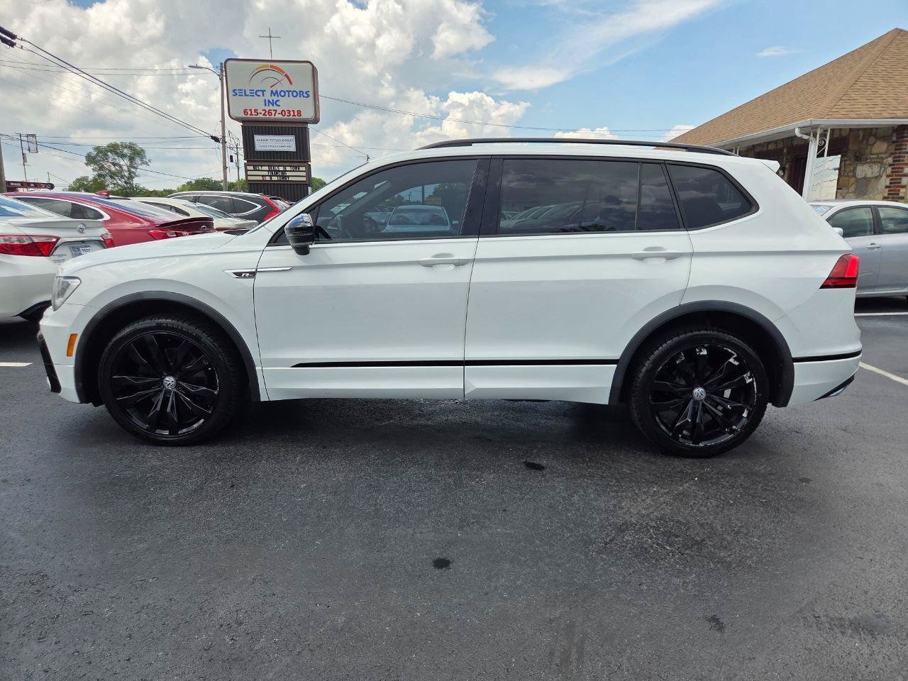 Used 2020 Volkswagen Tiguan SE R-Line FWD image 3