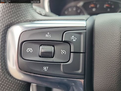 Used 2023 Chevrolet Blazer LT w/ Convenience Package image 17