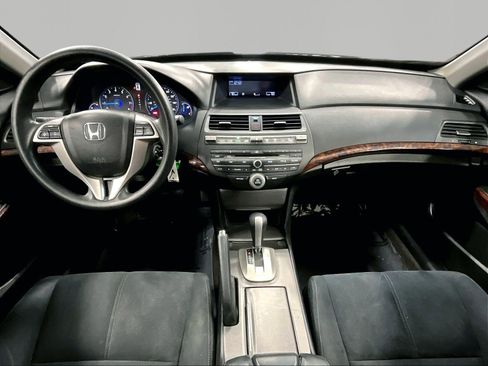Used 2010 Honda Crosstour EX image 7