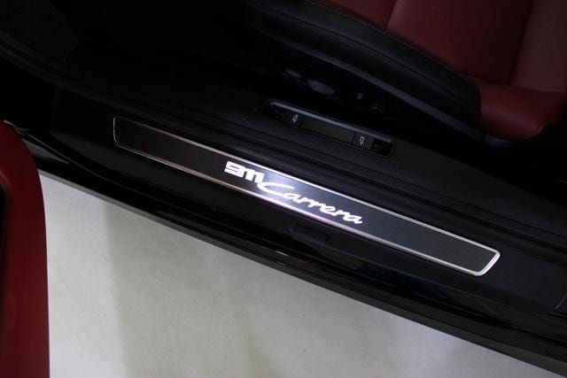 Used 2025 Porsche 911 Carrera RWD image 28