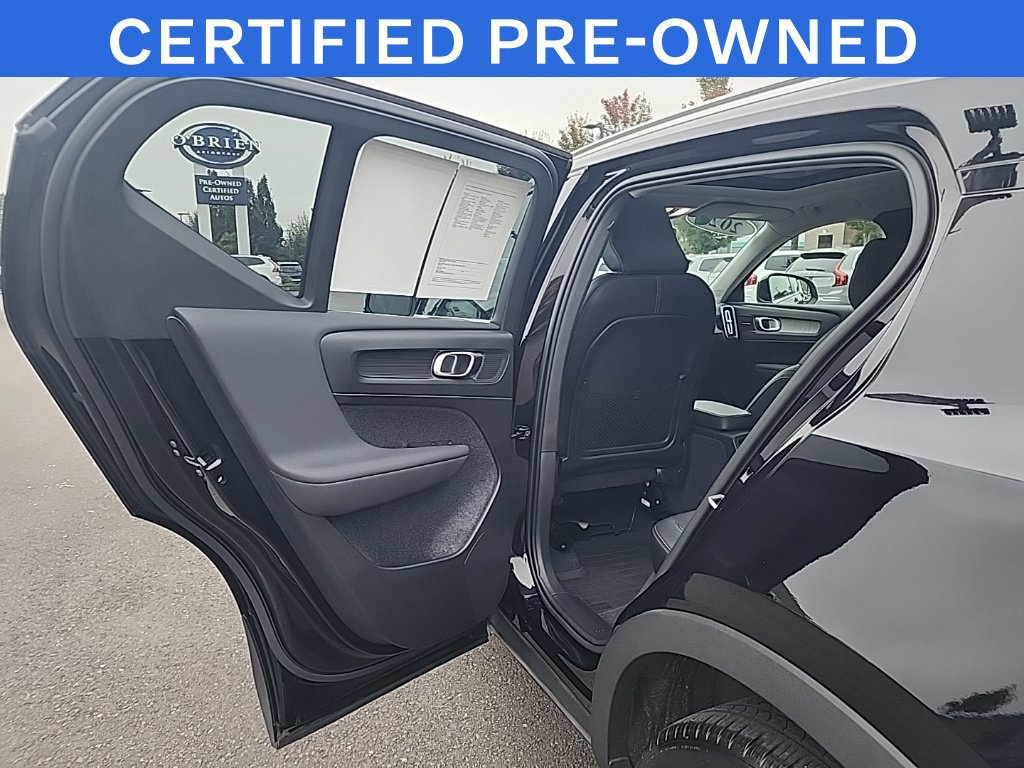 Used 2023 Volvo XC40 B5 Ultimate w/ Protection Package Premier AWD/4WD image 15