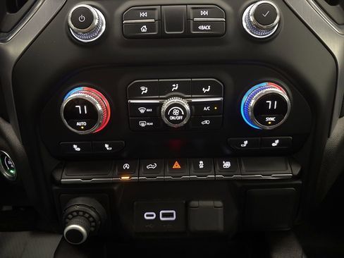 Used 2022 GMC Sierra 1500 Elevation AWD/4WD image 29