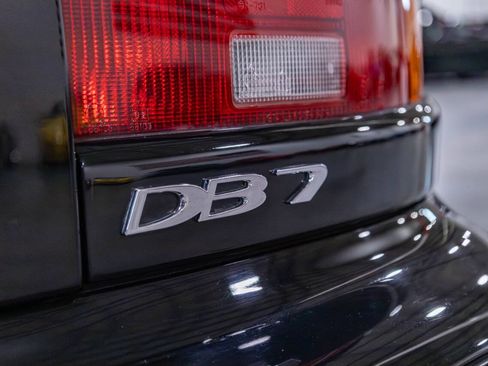 Used 1997 Aston Martin DB7 Volante RWD image 35