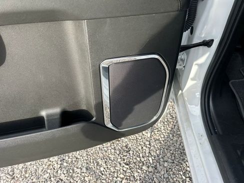 Used 2024 GMC Sierra 1500 SLT image 39