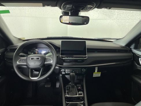 New 2026 Jeep Compass Latitude w/ Sun and Sound Group AWD/4WD image 34