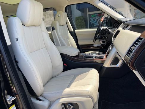Used 2017 Land Rover Range Rover HSE AWD/4WD image 28