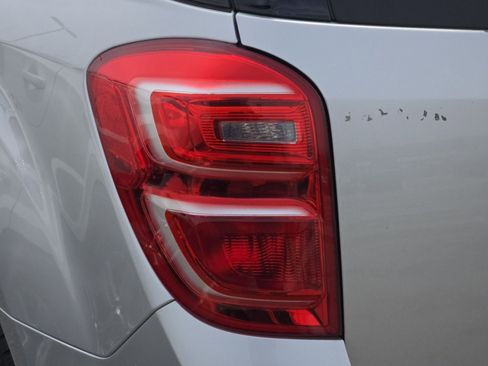 Used 2016 Chevrolet Equinox LTZ w/ Enhanced Convenience Package image 9