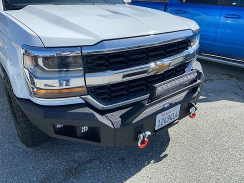 Used 2018 Chevrolet Silverado 1500 LT RWD image 24