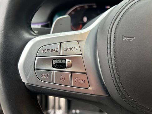 Used 2021 BMW 740i w/ M Sport Package RWD image 17